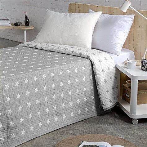 Las colchas blancas son la manera más elegante y sencilla de vestir la cama de nuestro dormitorio. Colcha Verano Estrellas OFERTÓN - Ropa de Cama