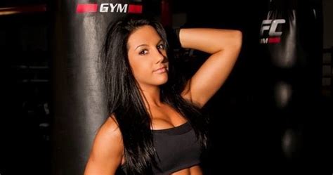 Babes Of Mma Cheyanne Vlismas Returns To The Cage Tomorrow
