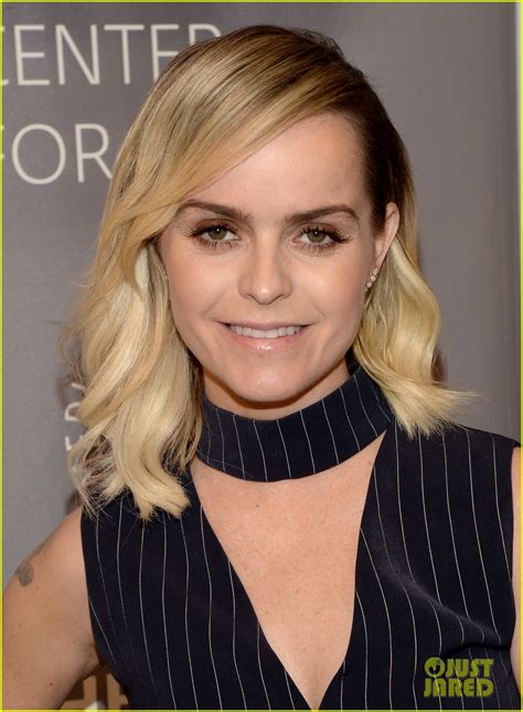 Taylor Schilling Says Risque Oitnb Scenes Are Easy For Her Photo