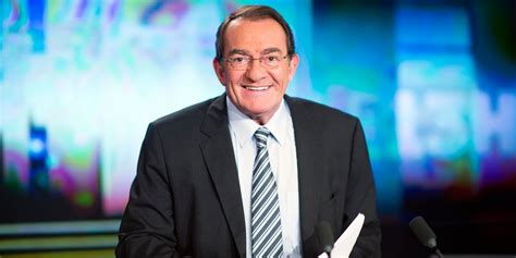 Born 8 april 1950 in amiens, somme) is a news reader and broadcaster on french television. Jean-Pierre Pernaut : cette photo dossier qui refait ...