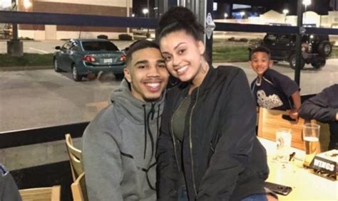 Jayson tatum signed a 4 year / $30,073,320 contract with the boston celtics, including $30,073,320 guaranteed, and an annual average salary of estimated career earnings. Jayson Tatum Girlfriend, Mom, Parents, Height, Weight, Age ...