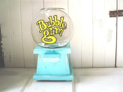 Aqua Vintage Wooden Manual Bubble Gum Dispenser Bubble Gum