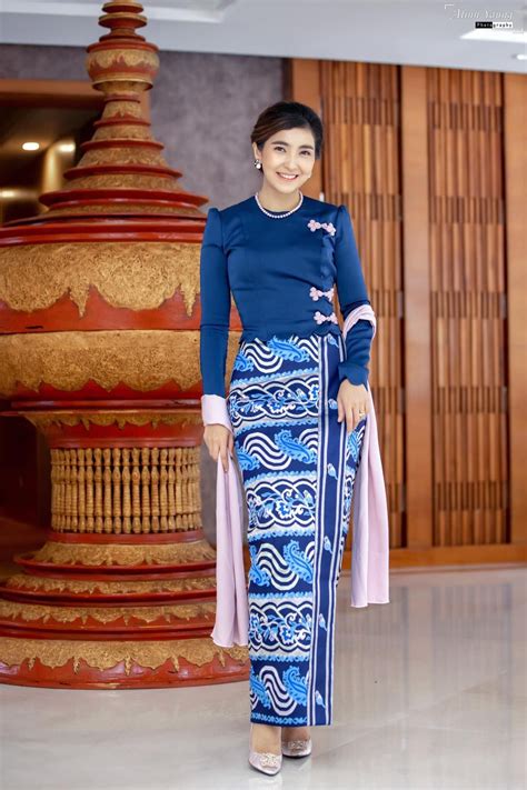 Pin By Agnes Conaty On Things To Wear Myanmar Dress Design