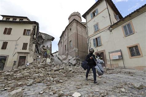 The strongest earthquake in chile happened on 05/22/1960 in the region puerto montt, valdivia with a magnitude of 9.5 on the richter scale. 6.4-Magnitude Earthquake Jolts Argentina, Chile