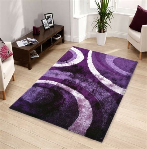 Auf wunsch nach maß gefertigt jetzt das riesige sortiment an teppichen in lila & violett entdecken ⇒. Lila Teppich sorgt für eine gehobene Atmosphäre im Raum