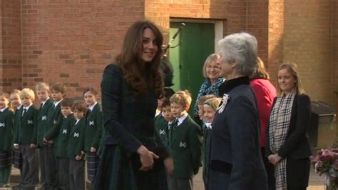 Duchess Of Cambridge Returns To St Andrews School Bbc News