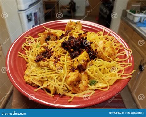 Spicy Chinese Noodles With Chili Sauce In Red Bowl Stock Image Image Of Spiced Chili 190500731