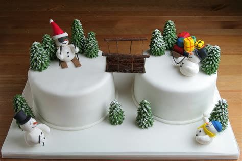 Silicone cake molds have changed the way baking used to be in the past. Snowman Christmas Cake | I'd been planning to do us a fruit … | Flickr