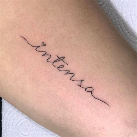 Tatuagem Criada Pela Tatuadora Fernanda Cezimbra De Salvador Especialista Em Escrita Fina E