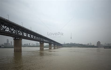 Wuhan Yangtze River Bridge Picture And Hd Photos Free Download On Lovepik