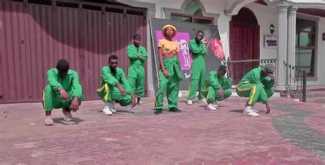 Dancevideo Harmonize Ushamba Dj Mwanga