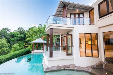 Noosa Home Sold For 28 Million After Spotted By Bush Walkers Daily