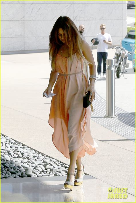 Vanessa Hudgens Steps Out For Beverly Hills Meeting Photo 2955623