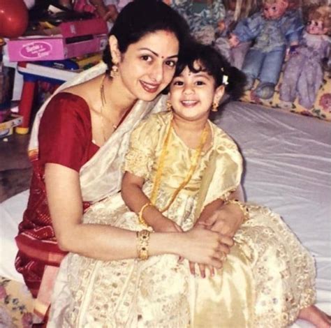 Janhvi Kapoor Remembers Sridevi On Mothers Day Asks Everyone To