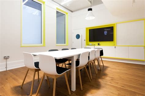 That way, the team member in dublin doesn't have a late meeting every week, and the team member in this is a good rule of thumb for all large team meetings, as time zones and vacation time will invariably lead to at least a few absences. Best Cheap Meeting Rooms in London from HeadBox