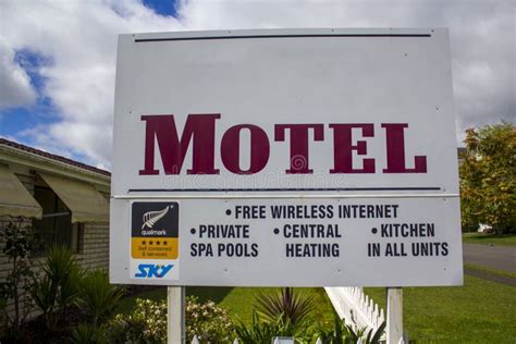 Motel Sign Editorial Stock Image Image Of Hotel Scenery 110946089