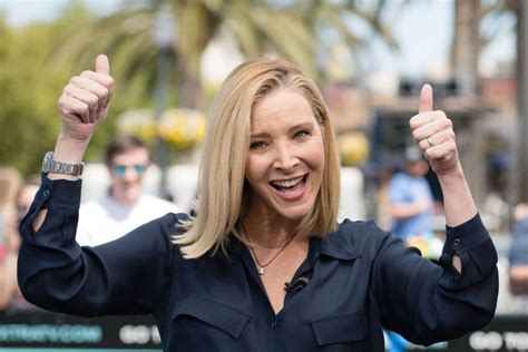 Lisa kudrow is best known for her portrayal of 'phoebe buffay' in the sitcom series 'friends.' Lisa Kudrow Measurements, Bio, Age, Height, Net Worth, And Family