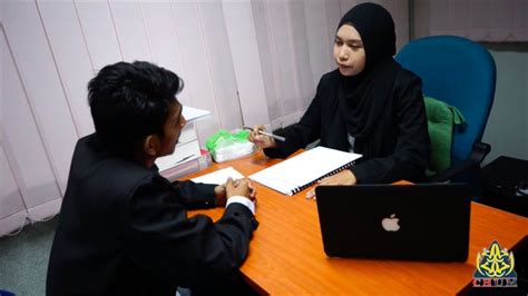 Aplikasi ini dibangunkan untuk memudahkan pelajar dan ibu bapa melakukan semakan dan. Video Pendek : Hormati Ibu Bapa - YouTube