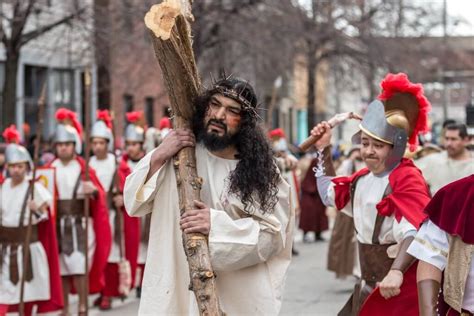Celebración De Via Crucis En Chicago Y Suburbios En Este Viernes Santo • La Ley 1079 Fm