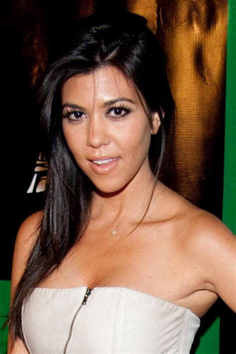 Kourtney Kardashian Flaunts Toned Figure At Prettylittlething Shoot Artofit