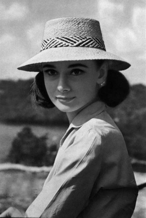 The Lovely Audrey Hepburn Audrey Hepburn Photo 30699479 Fanpop