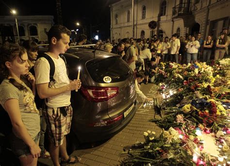 Mourning Flight Mh17 Mourning The Victims Of Malaysia Airlines Flight