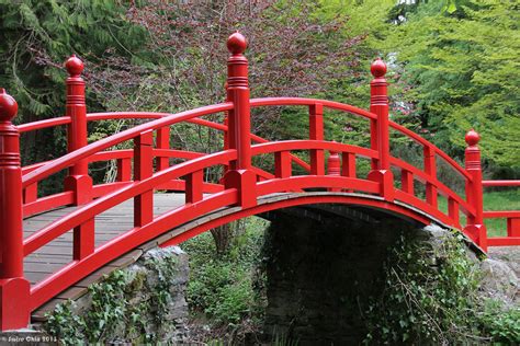 Red Bridge In The South East Corner Of Russboroughs Park Flickr