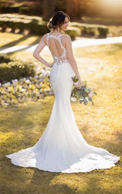 I made a few muslins of the bodice for this dress but since it's a wrap dress, it was pretty hard to get the fit correct. Modern Crepe Wedding Dress with Scalloped Train - Stella ...