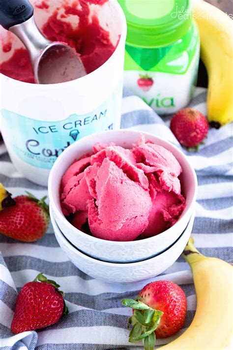 Strawberry Banana Frozen Yogurt Julies Eats And Treats
