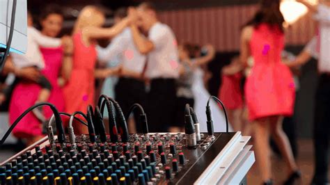 Average wedding ceremony music cost, dj and drinks reception music prices. How To Choose Your Wedding Music: DJ vs. Live Band