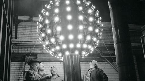 A Ball Of A Time A History Of The New Years Eve Ball Drop The New