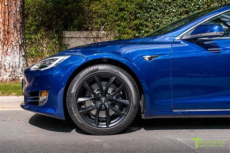 Deep Blue Metallic Tesla Model S With 19 Tss Flow Forged Wheels In Ma