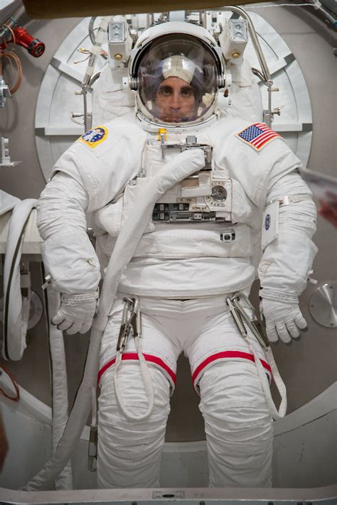 Nasa Astronaut Chris Cassidy Jsc2012 E 231462 30 Oct 201 Flickr