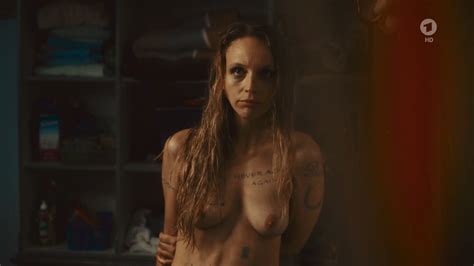 Nude Video Celebs Petra Schmidt Schaller Nude Eine Gute Mutter 2017