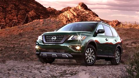 Nissan Pathfinder Reviews And Prices New And Used Pathfinder Models