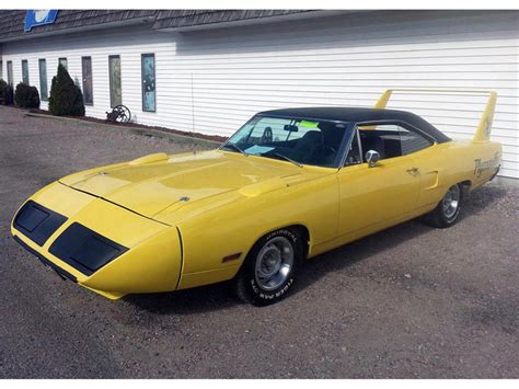 It was the factory's follow up stock car racing design, for the 1970 season, to the dodge charger daytona of 1969. 1970 Plymouth Superbird for Sale | ClassicCars.com | CC-911348