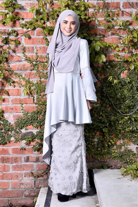 Perkhidmatan oem msh manufacturing sdn bhd. 30+ Ide Baju Raya Brocade 2019 - Kelly Lilmer