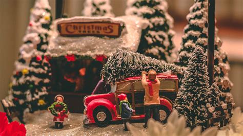 Find incredible secondhand christmas decorations  Gumtree Lifestyle
