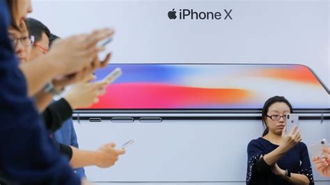 Apple Utlumuje Výrobu Iphonu X Kvůli Nezájmu Zákazníků Novinky