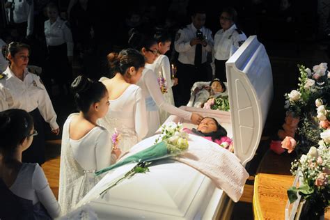 Funeral Services Held For Mom And Daughters Who Were Murdere Erofound