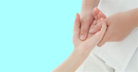 5 pasos para un buen masaje de manos salud180