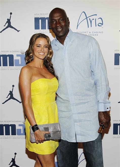 Michael Jordans Wife Yvette Jordan Bio Net Worth Kids Married Life Images