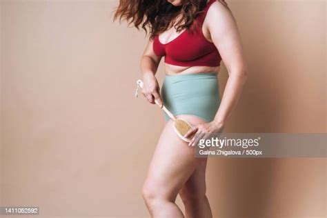 Plus Size Nude Woman Fotografías E Imágenes De Stock Getty Images