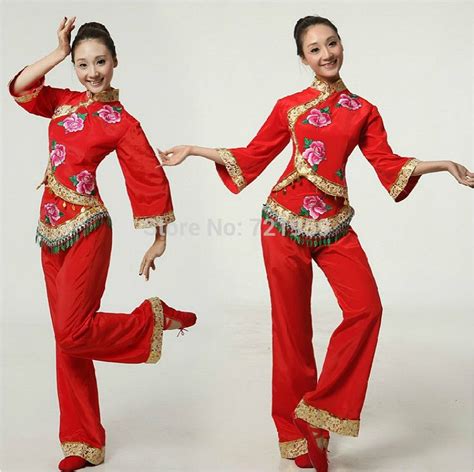 Lista 103 Foto Vestimenta De China Hombre Y Mujer Mirada Tensa