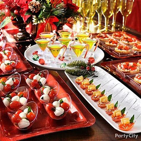 And what would be a party without some great appetizers? #Christmas #Tapas - loving the ravioli in the spoons what ...