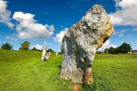 Avebury Neolithic Age Stone Ring Pictures Photos Images Standing