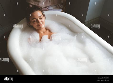 Bubble Bath Hi Res Stock Photography And Images Alamy