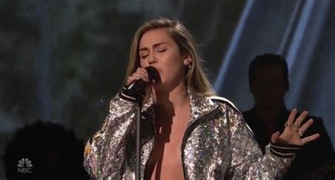 Miley Cyrus Delivers Powerful Performances Of Nothing Breaks Like A
