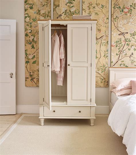 Best Wardrobes For Small Bedrooms Small Bedroom Wardrobe Small