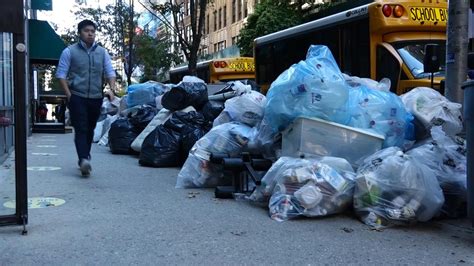 Afp News Agency On Twitter Video Garbage Is Piling Up On New York